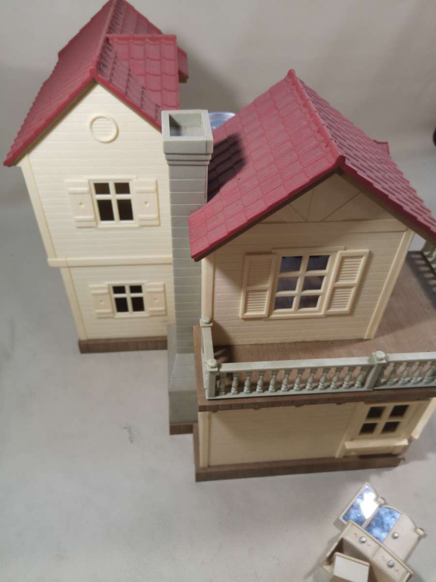Magnificent Large Vintage Sylvanian Families red roof house  With all accessories and characters
