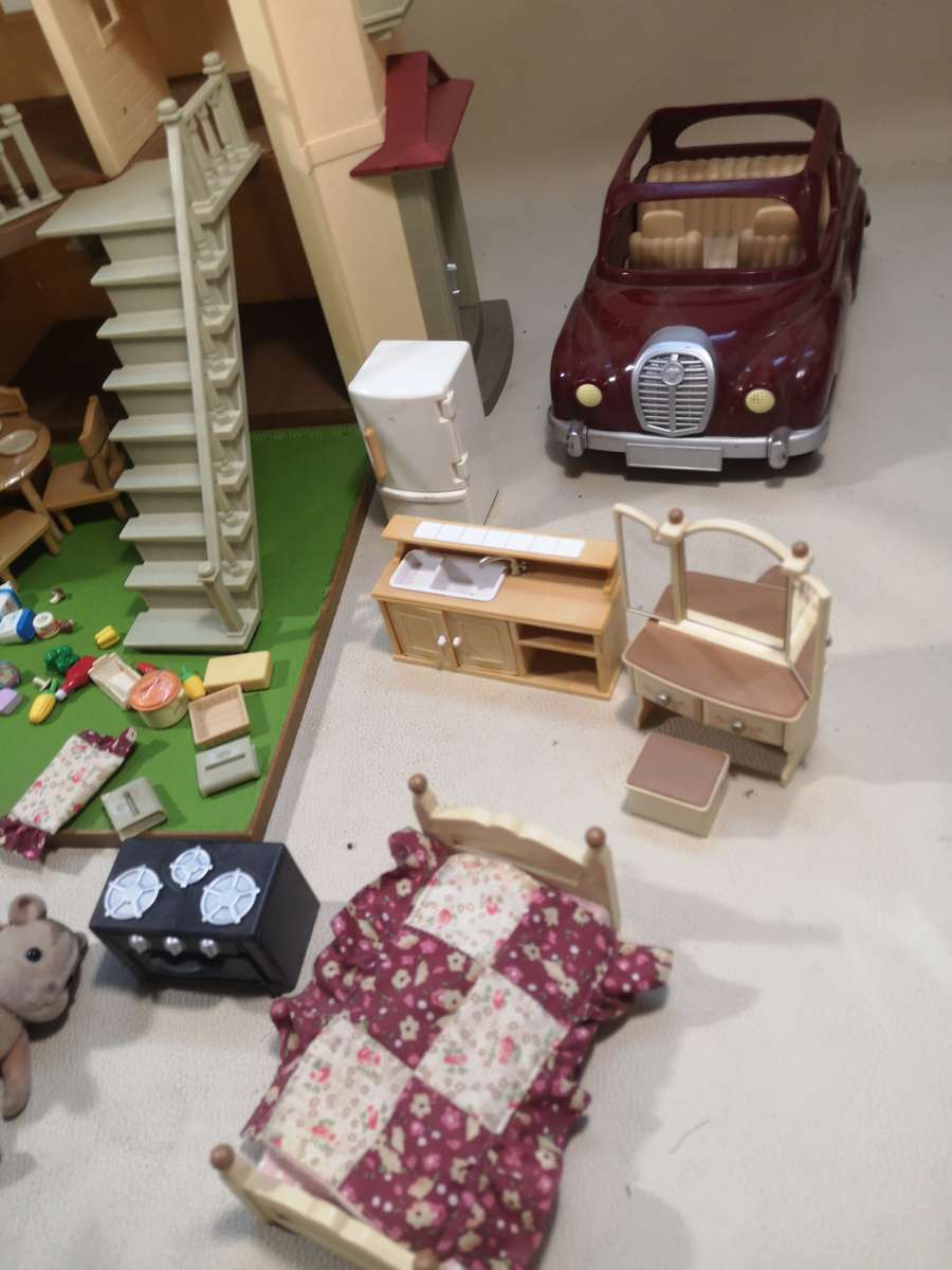 Magnificent Large Vintage Sylvanian Families red roof house  With all accessories and characters