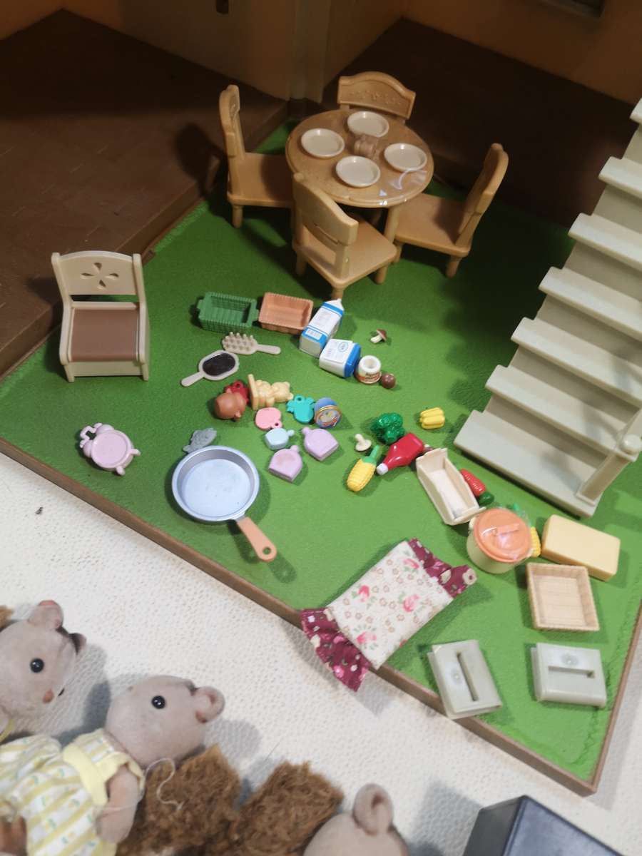 Magnificent Large Vintage Sylvanian Families red roof house  With all accessories and characters