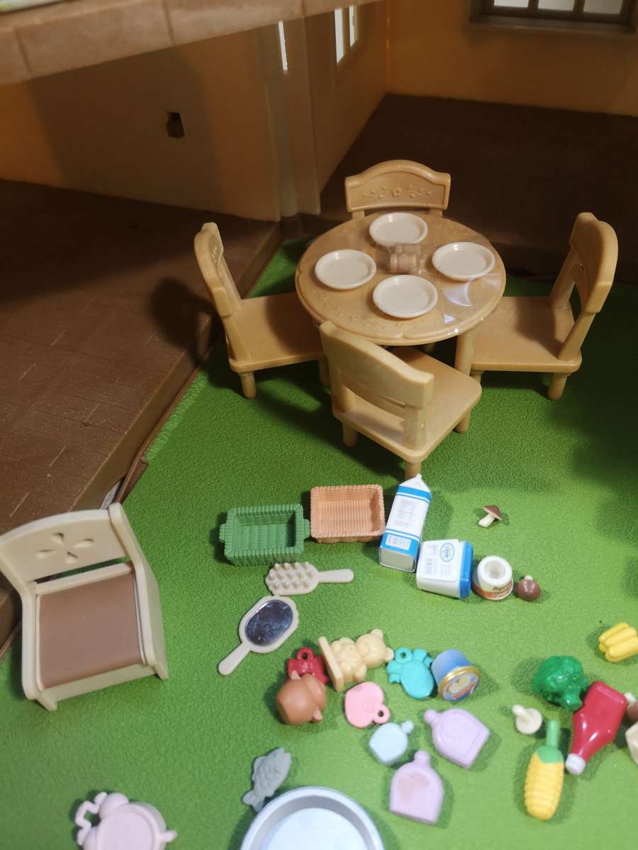 Magnificent Large Vintage Sylvanian Families red roof house  With all accessories and characters