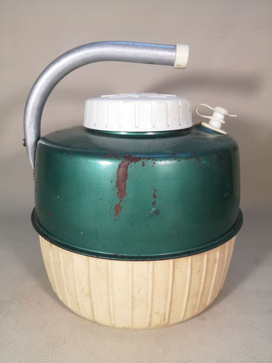 Vintage Early 1960's COLEMAN Insulated PICNIC JUG
