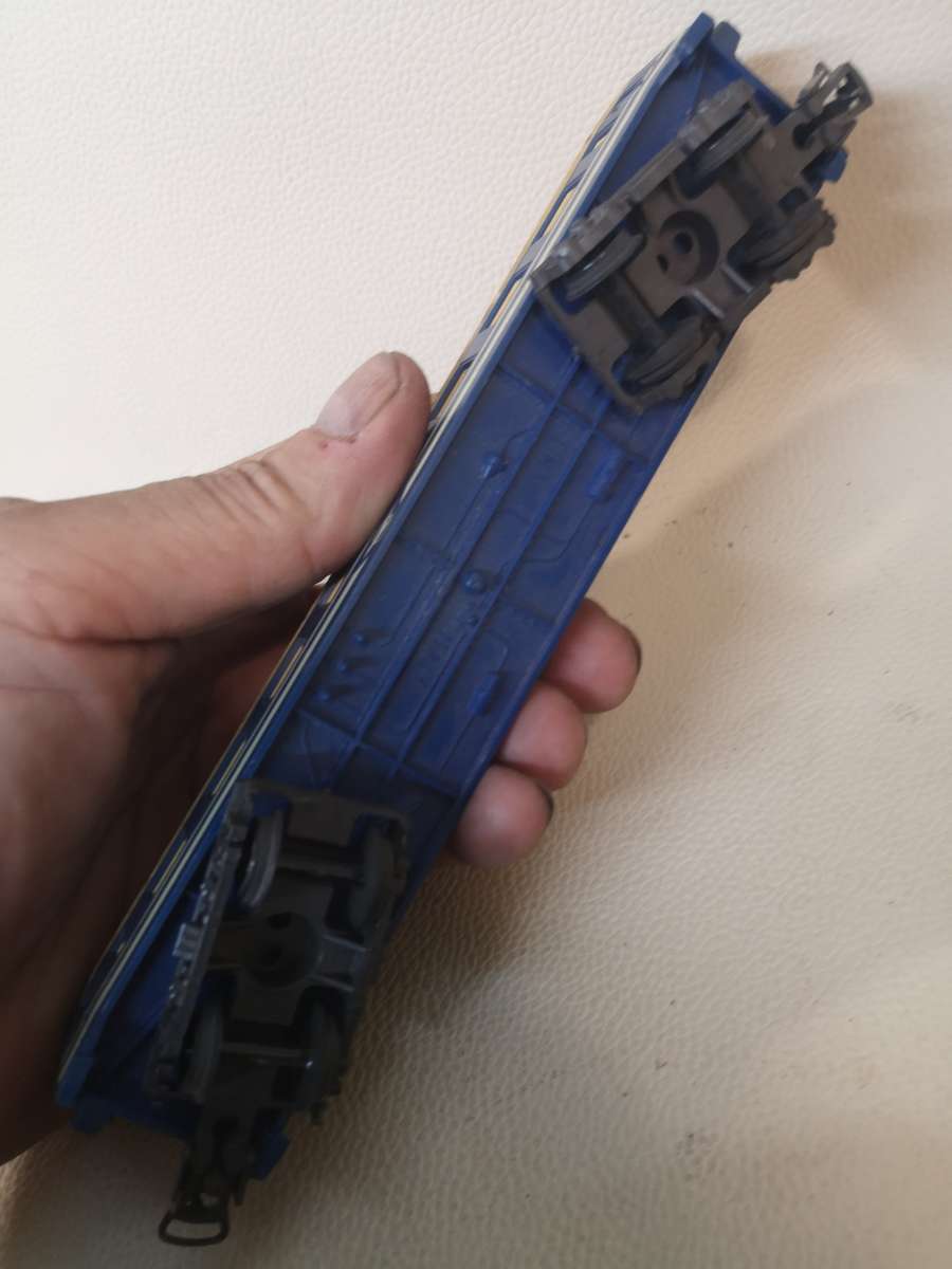 Two LIMA SAR Blue Train Coaches HO Scale