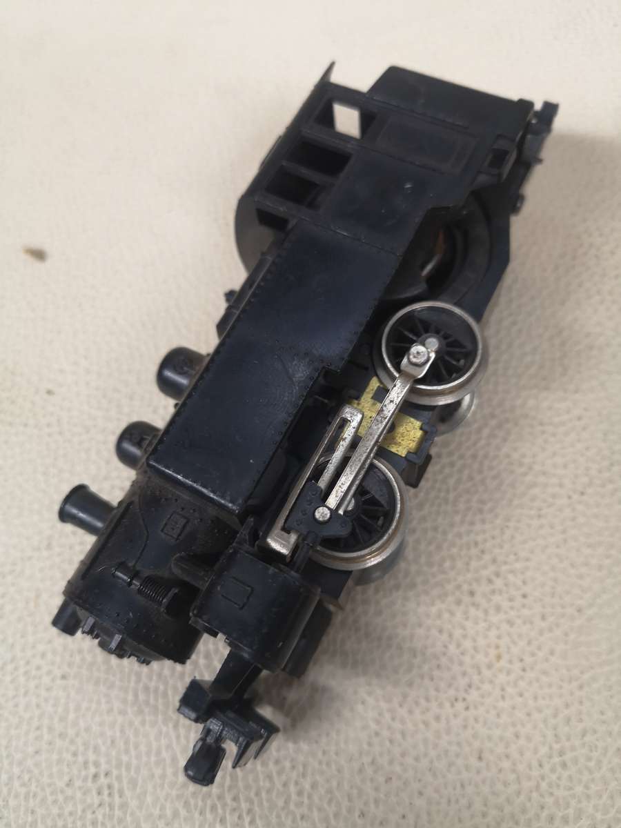 LIMA HO Scale Steam Locomotive with water tender