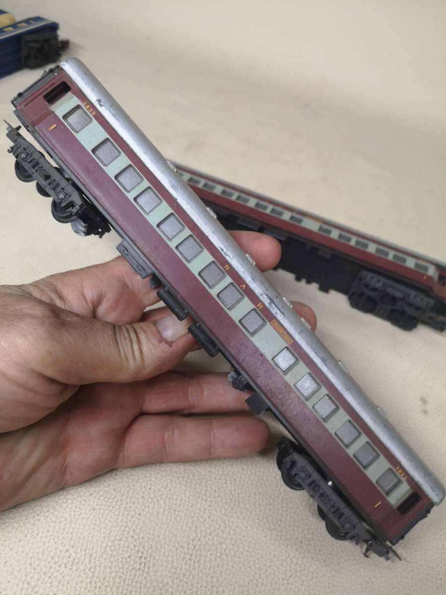 Lima HO Scale SAR Trans Karoo first class carriages Good Condition