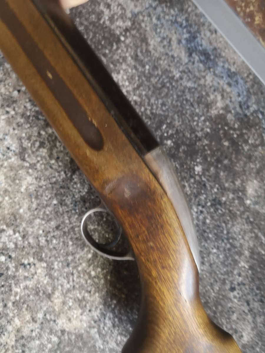 Magnificent Vintage BSA Airsporter Mk5 .22 under lever air rifle in full working order.