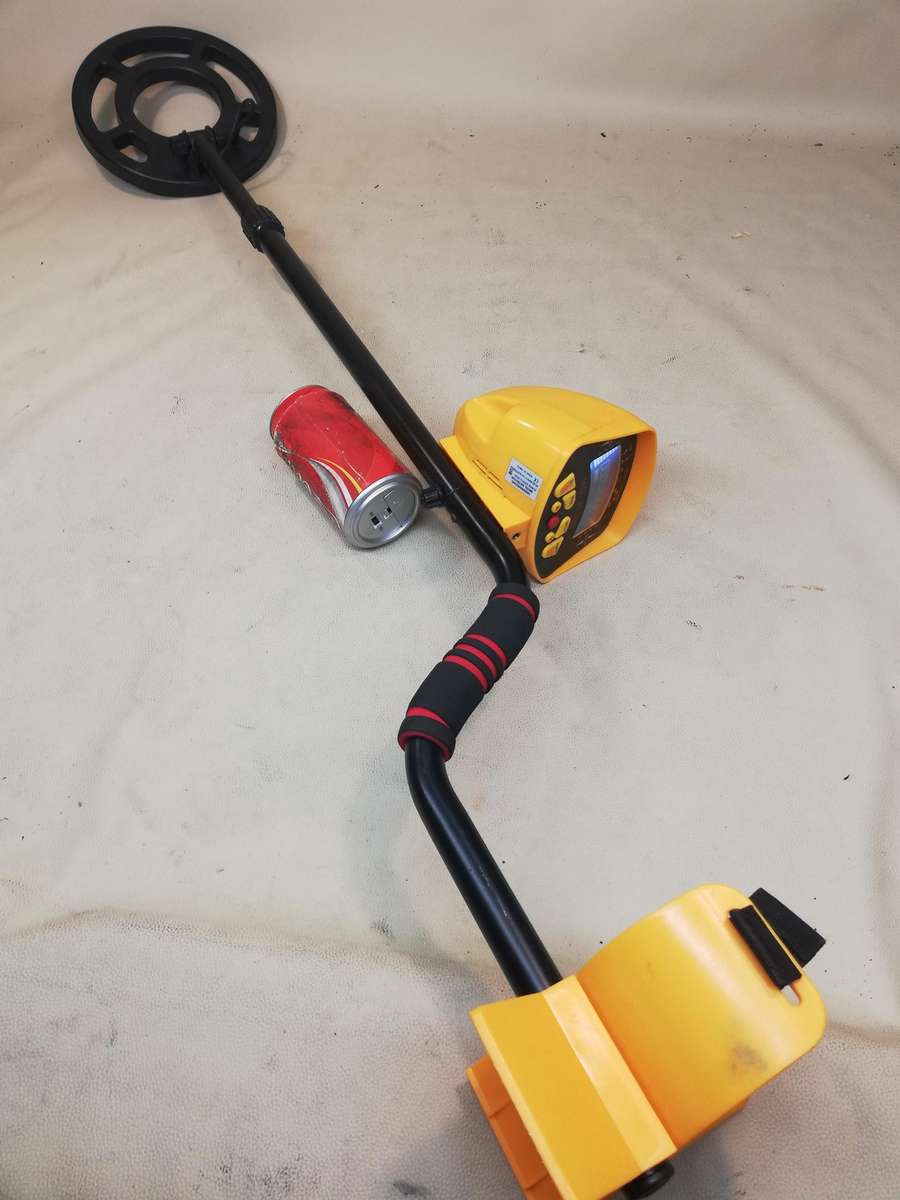 MD-3010II Metal Detector Gold Digger Treasure Hunter -Working