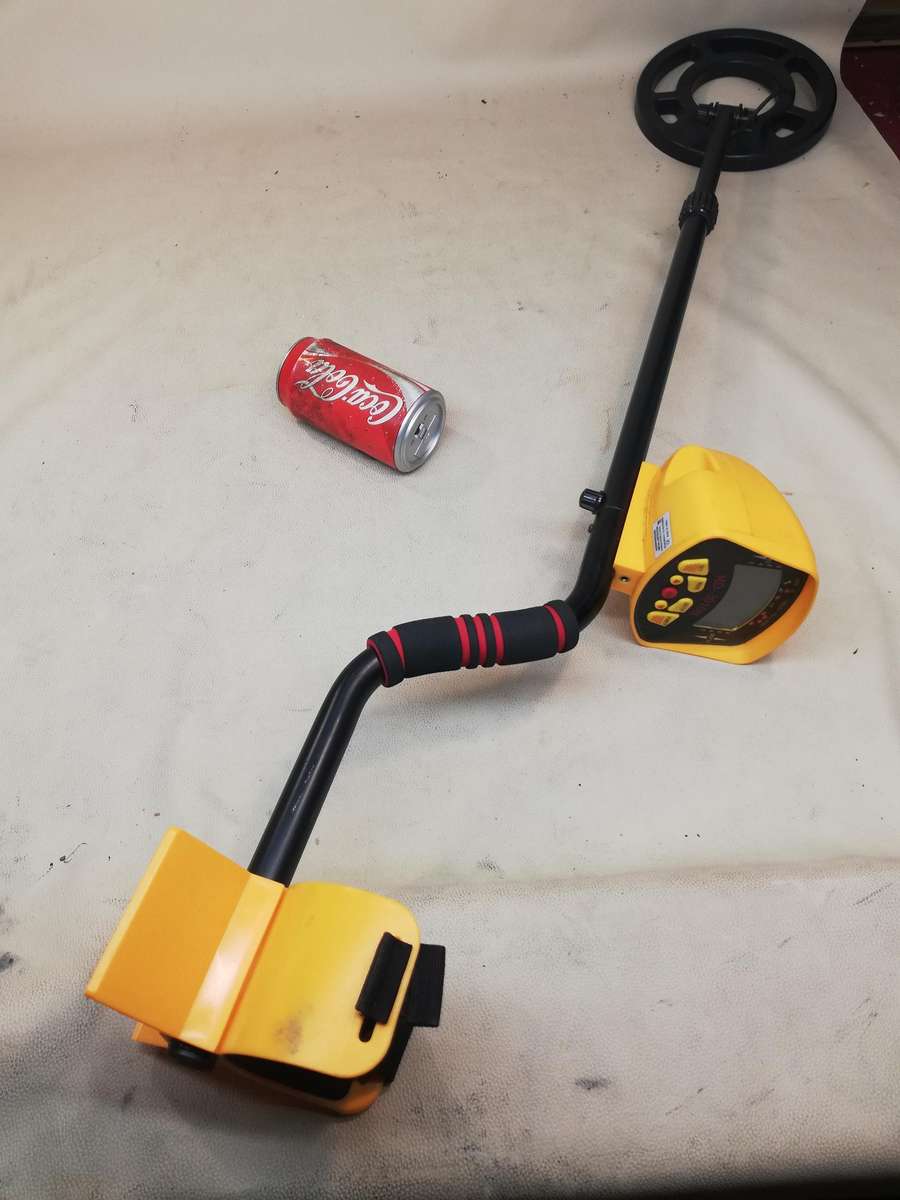 MD-3010II Metal Detector Gold Digger Treasure Hunter -Working