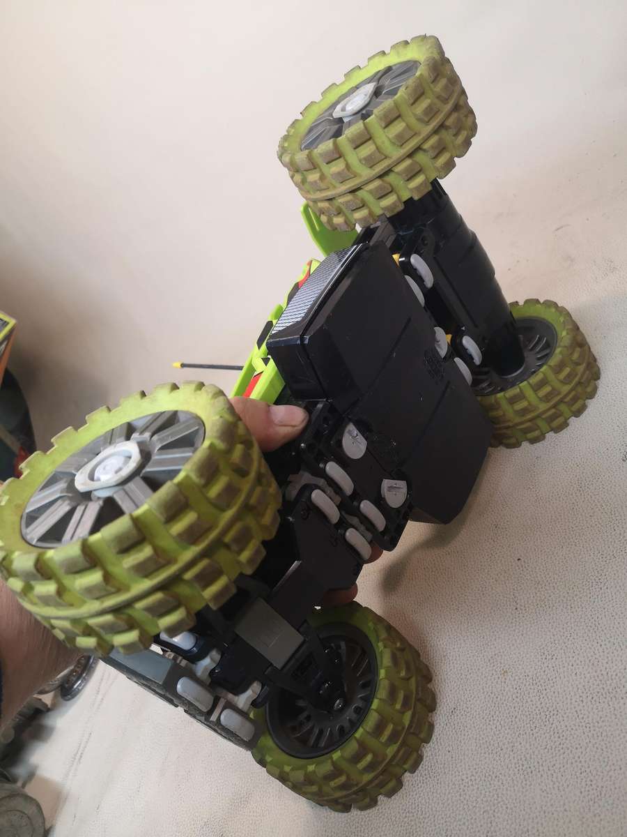 LEGO Racers Outdoor RC Challenger (8675) With Controller - (Tested Working)