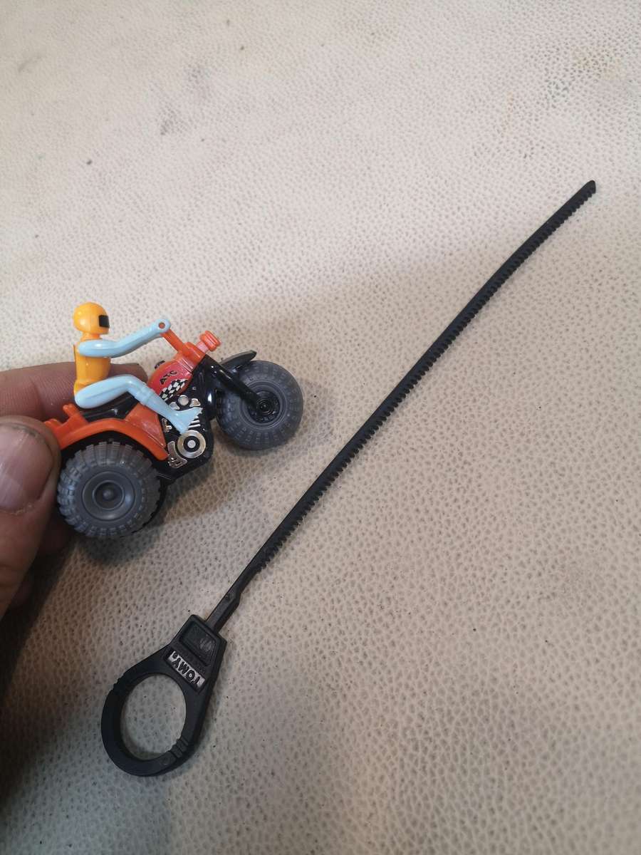 Vintage Tomy 1982 POP CYCLE and RIP CORD Excellent Condition! 2 of 4