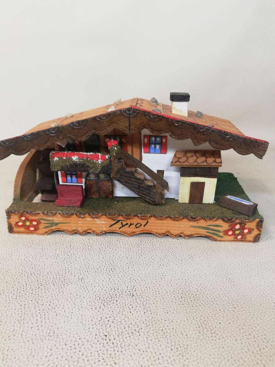 Dr. Zhivago Innsbruck Chalet Handcrafted Wooded Swiss Musical Movement