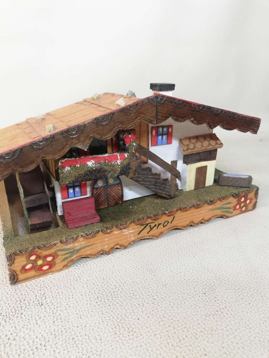Dr. Zhivago Innsbruck Chalet Handcrafted Wooded Swiss Musical Movement