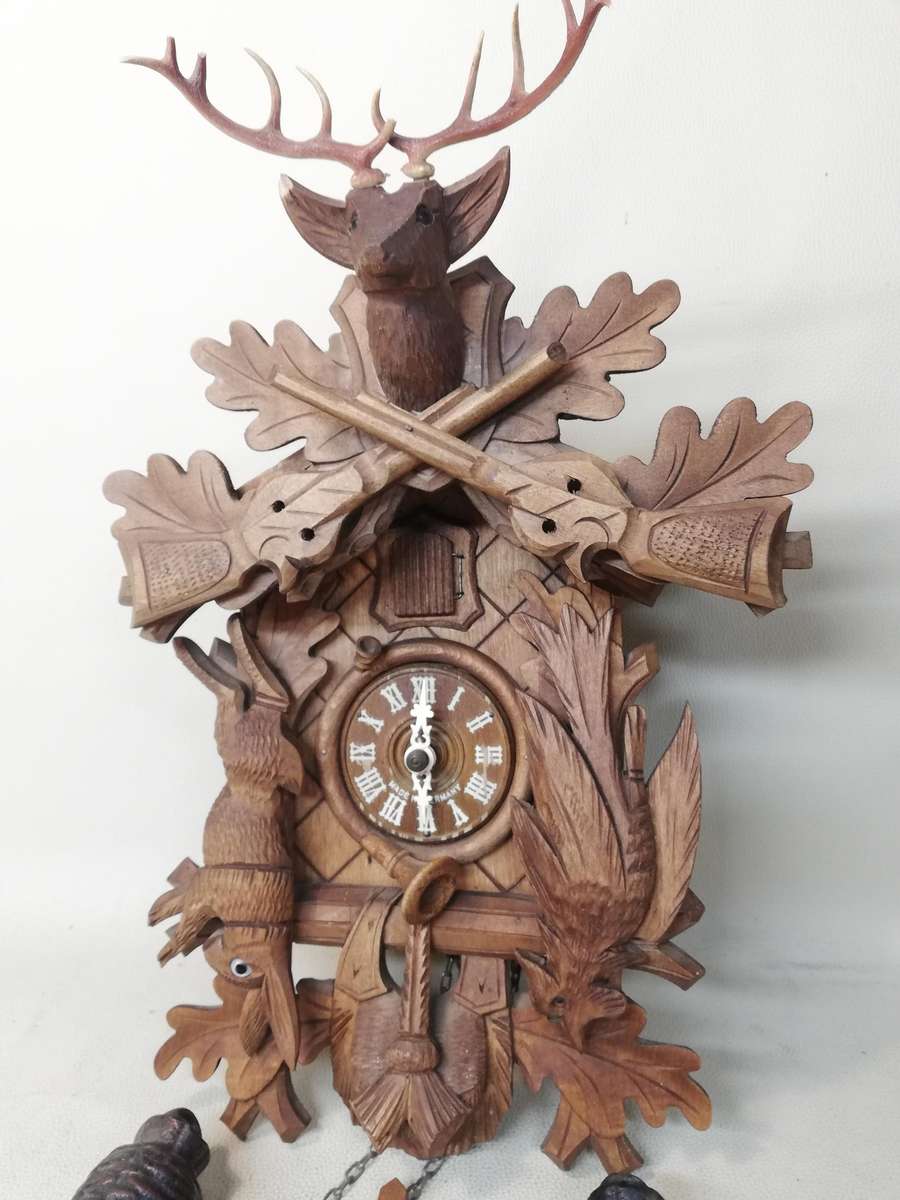 Working Large 600mm Hand-Carved Black Forest Hunter Cuckoo Clock - Germany