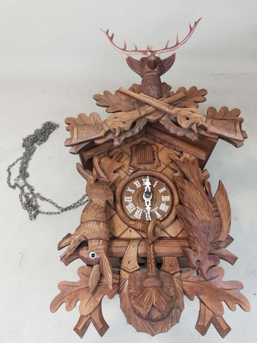 Working Large 600mm Hand-Carved Black Forest Hunter Cuckoo Clock - Germany