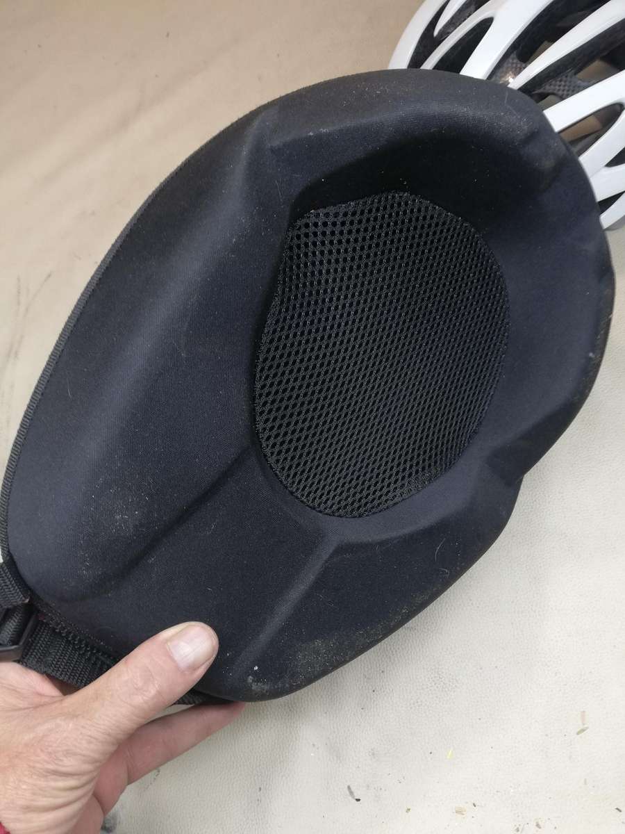 GIRO Atmos Helmet G134  Large 59 - 63cm with Pod Carrying Case