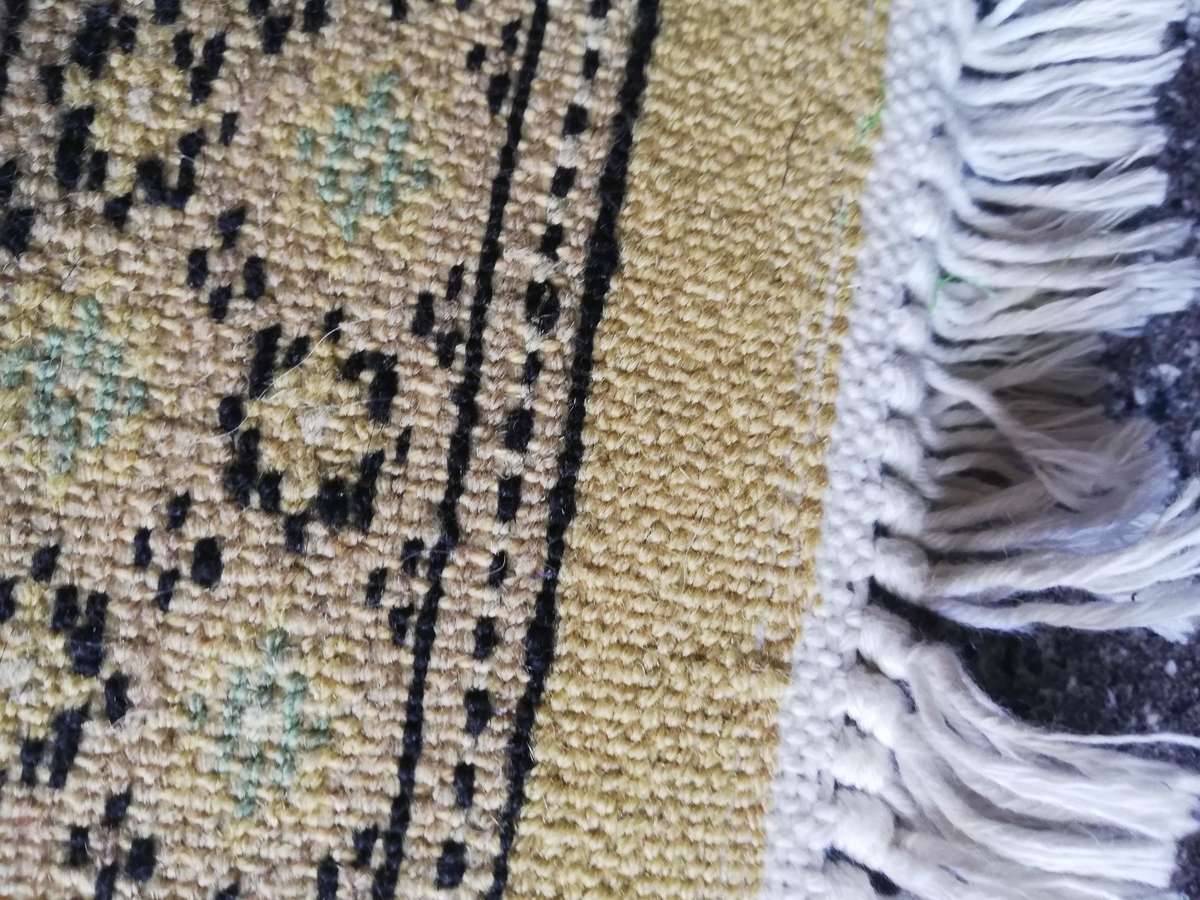 MAGNIFICENT!!! JALDAR BUKHARA PAKISTANI WHOOL RUG, HAND MADE 1240mm X 790mm