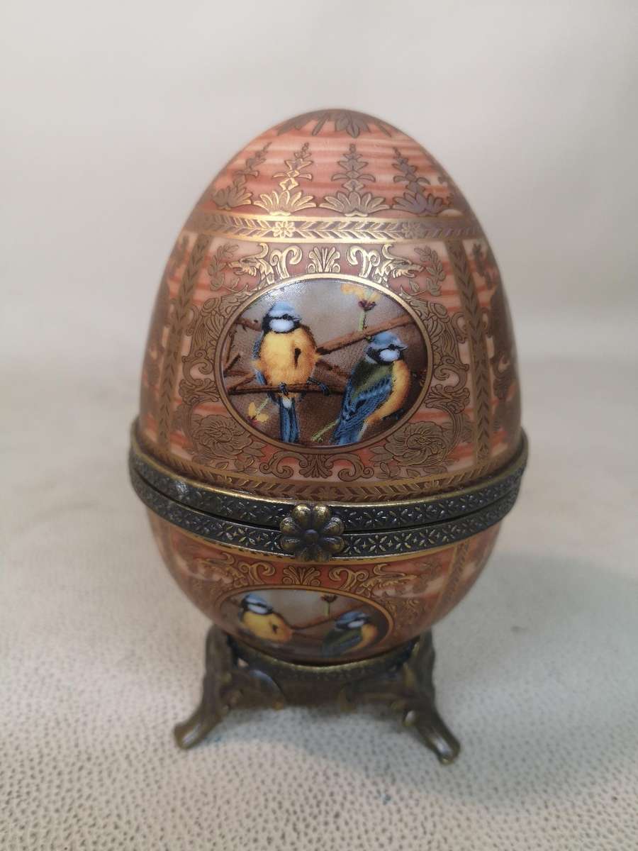 Vintage Porcelain Hand Painted Egg With Double Lion Shield Marking