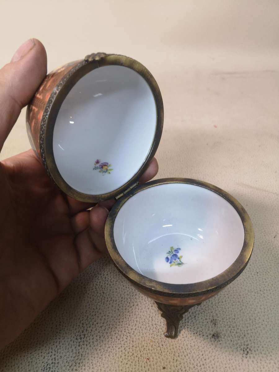 Vintage Porcelain Hand Painted Egg With Double Lion Shield Marking