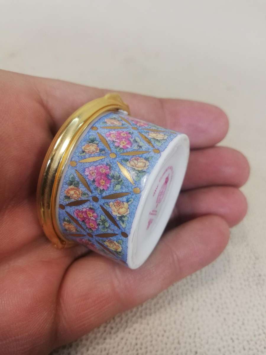 Vintage Royal Worcester Porcelain Pill Box -7cm
