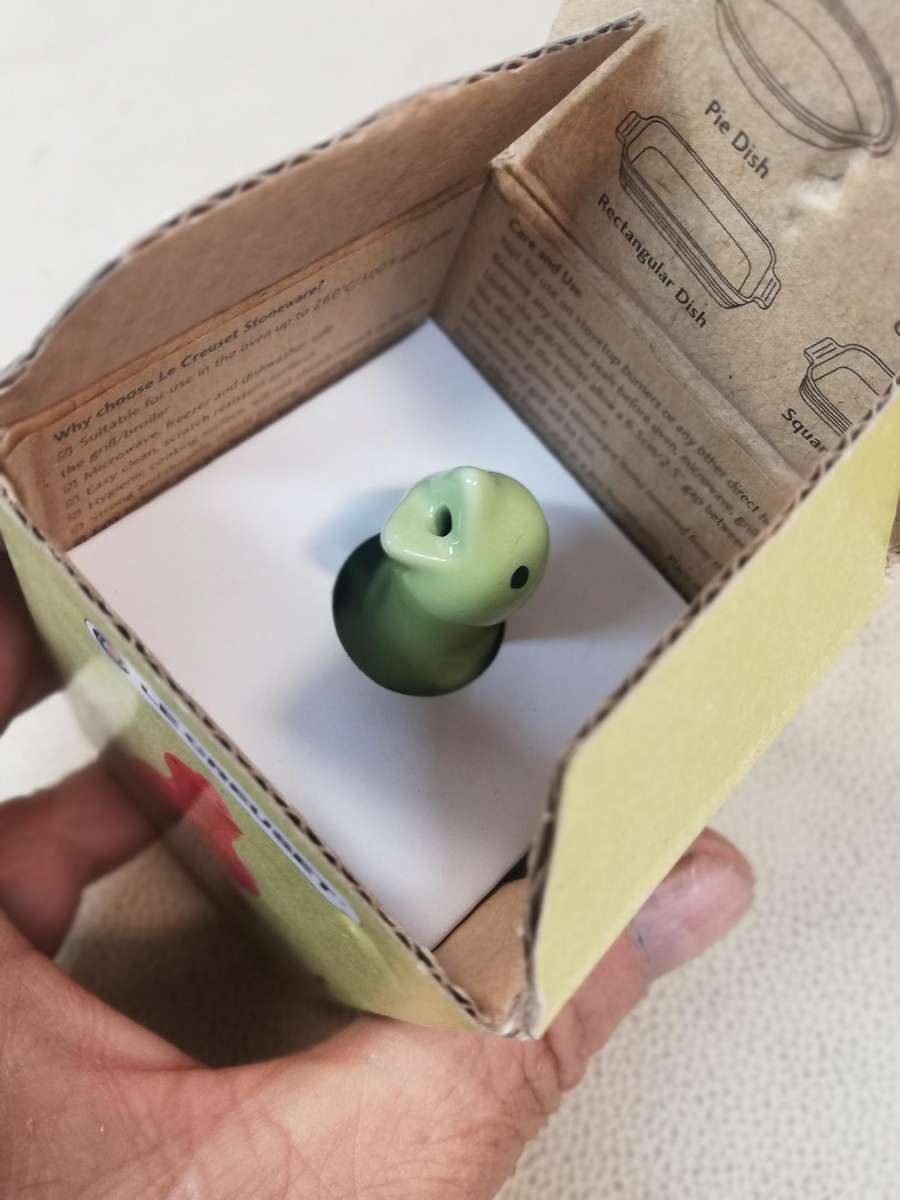 NEW Le Creuset Pie Bird Baking Funnel Marseille Green - Rare