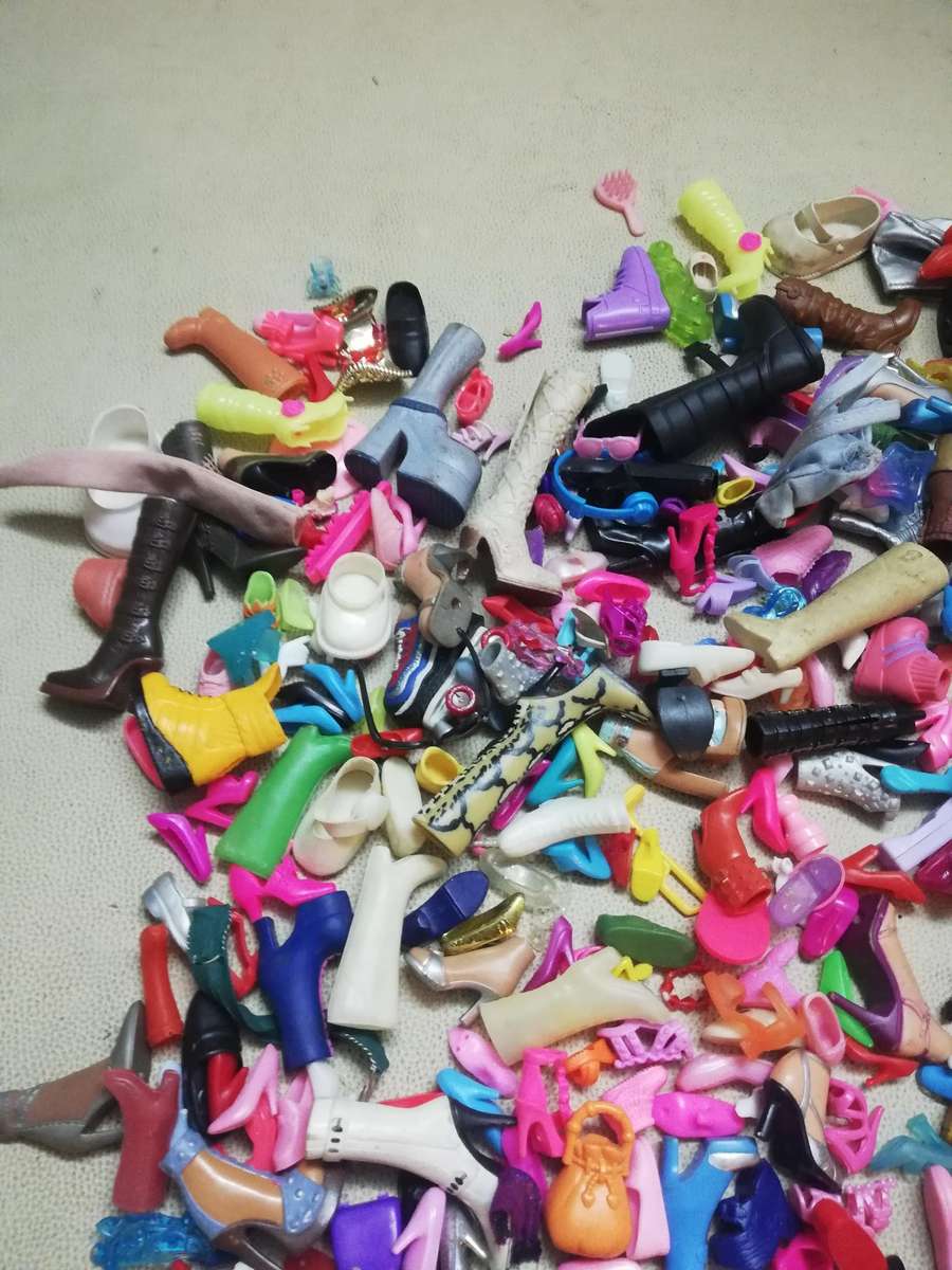 Hundreds of Barbie and Doll Shoes
