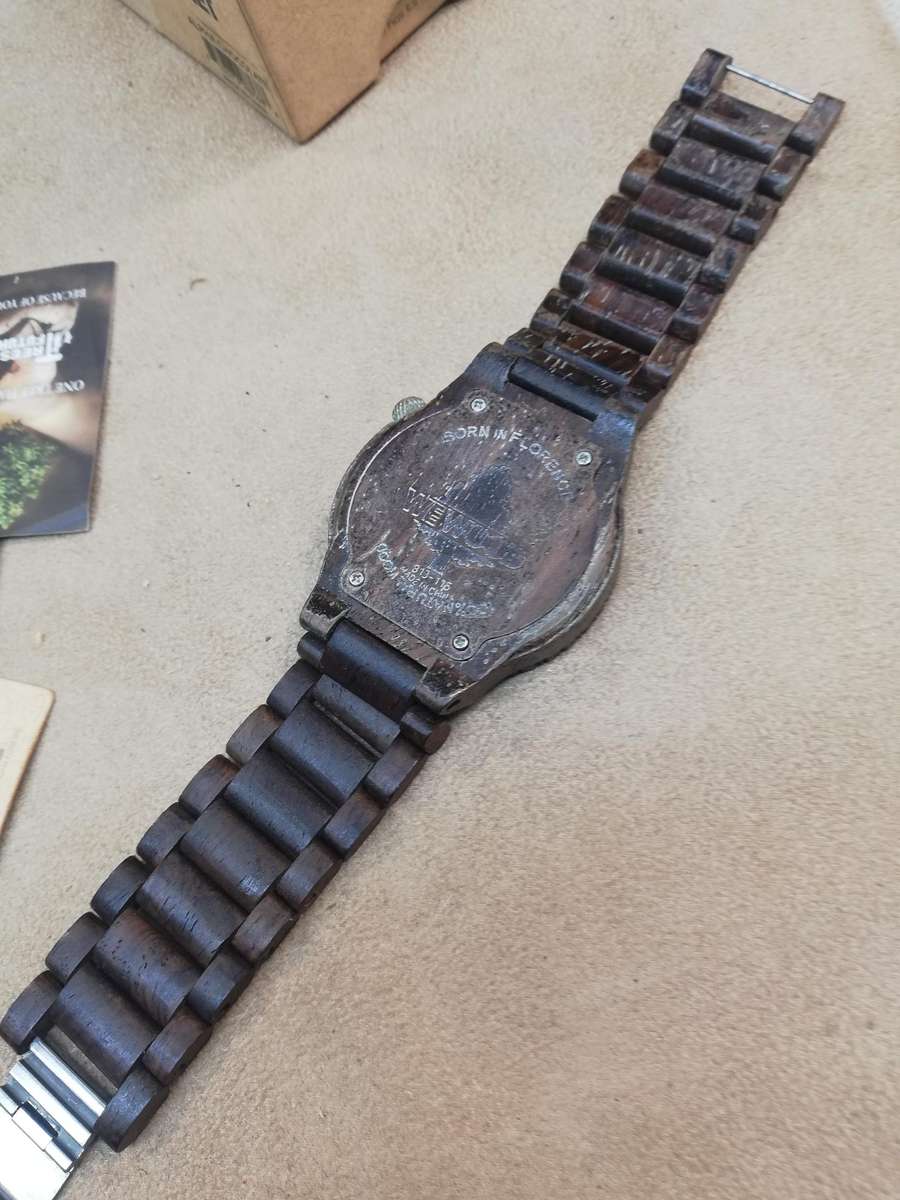 Wewood 100% Natural Wood Men's Quartz Wristwatch Camping Brown With Box & Papers