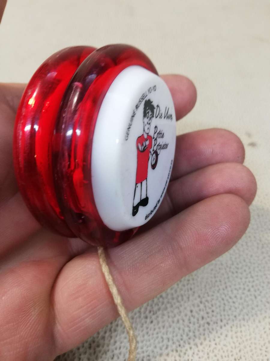 Very Rare!! Vintage Die Uwe Pottie Potgieter Genuine Russel Yoyo