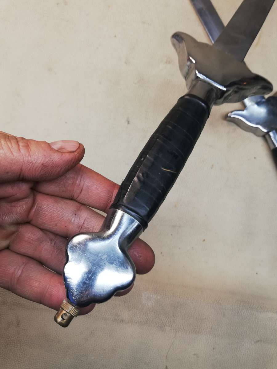 Street Fighter: Legend of Chun-Li Movie Hero Display Swords