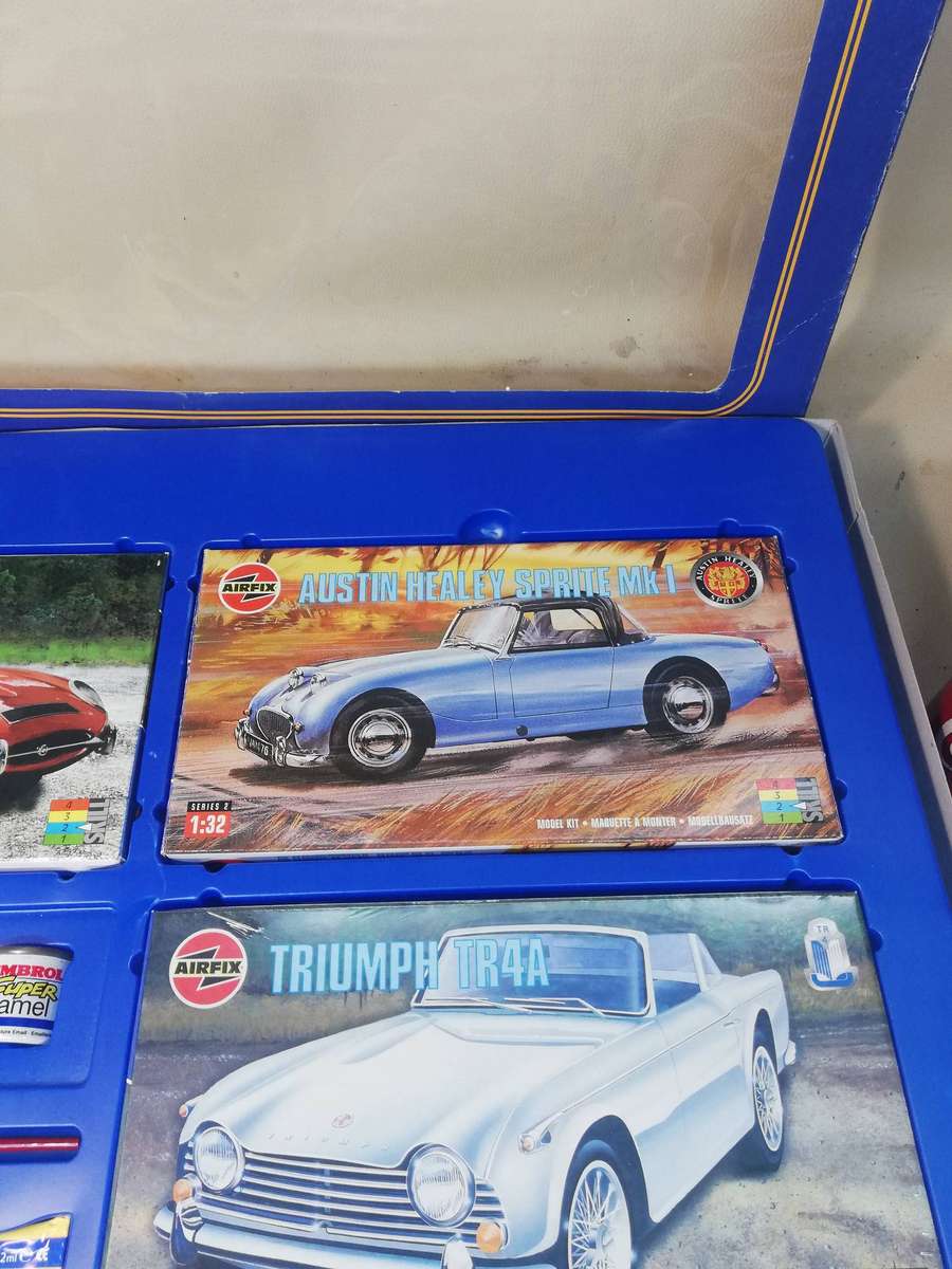 Airfix The historic Collection Classic Car MGB Jaguar E Type Aston Martin Building Kit