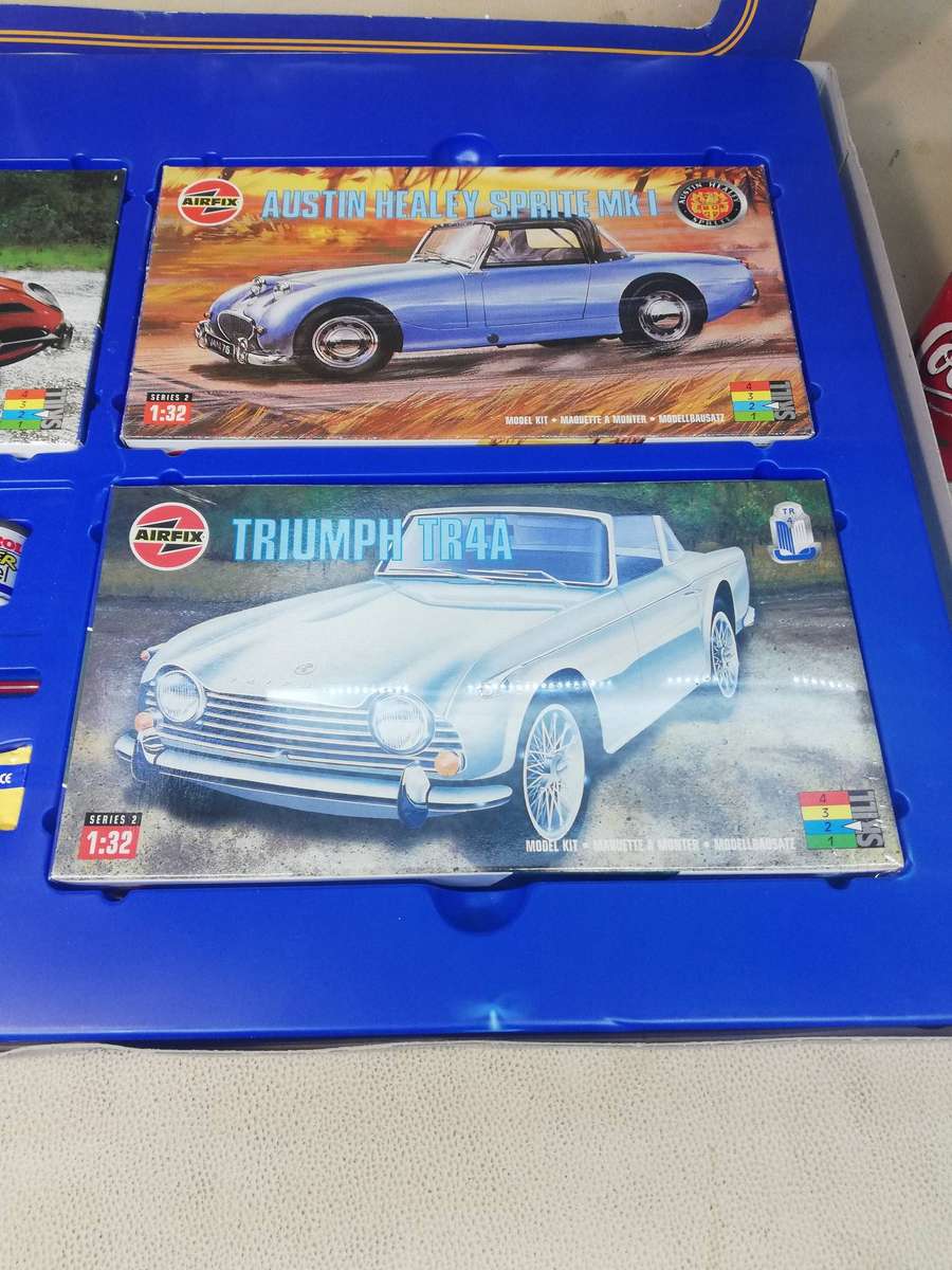 Airfix The historic Collection Classic Car MGB Jaguar E Type Aston Martin Building Kit