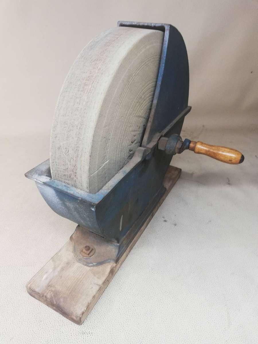 ANTIQUE GRINDING STONE / GRINDING WHEEL/ WET STONE /KNIFE SHARPENING STONE