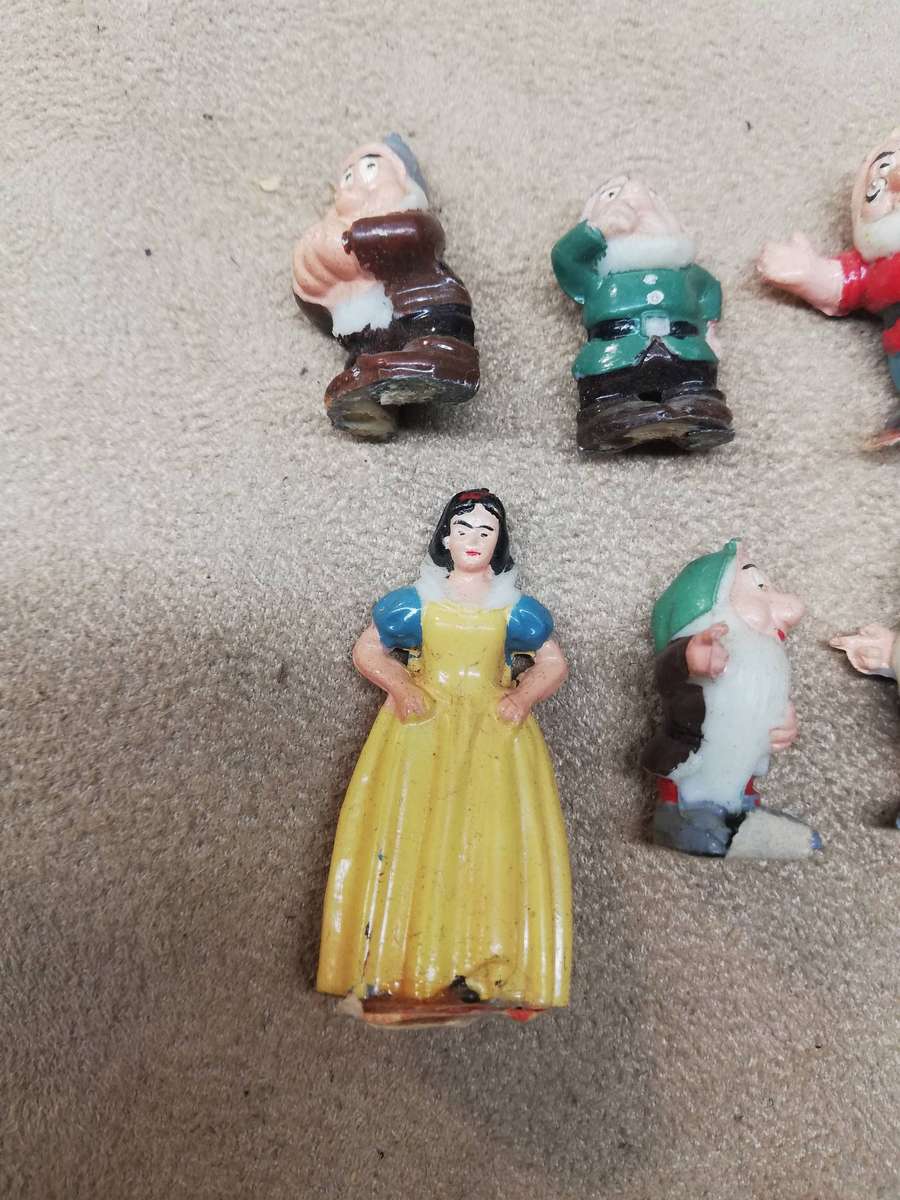 Rare!! 1960 Marx Disneykins Snow White and the 7 Dwarfs (Complete Set)