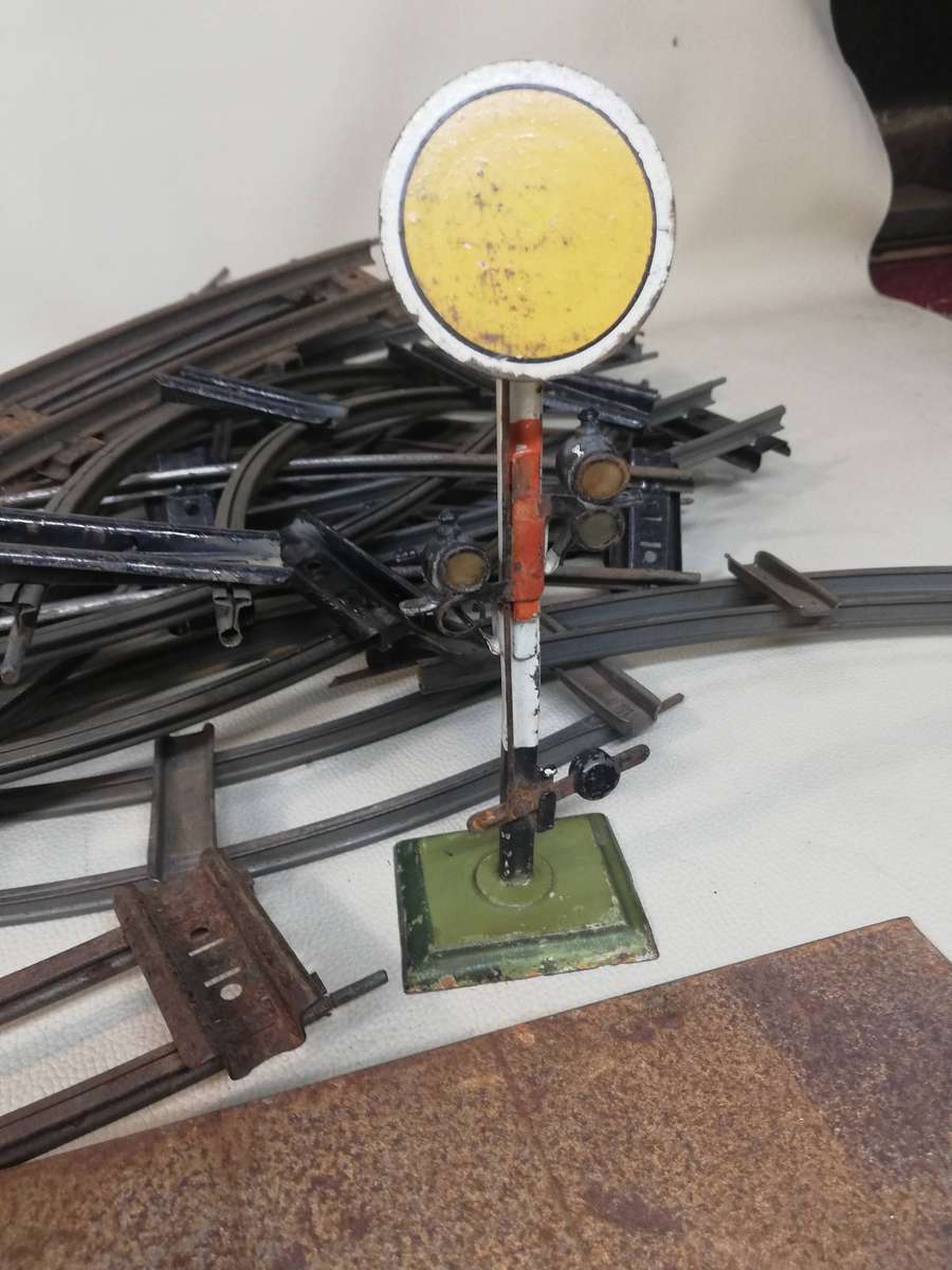 0 Gauge Lionel Pre War Train, Tender, Tracks Exetra Exetra