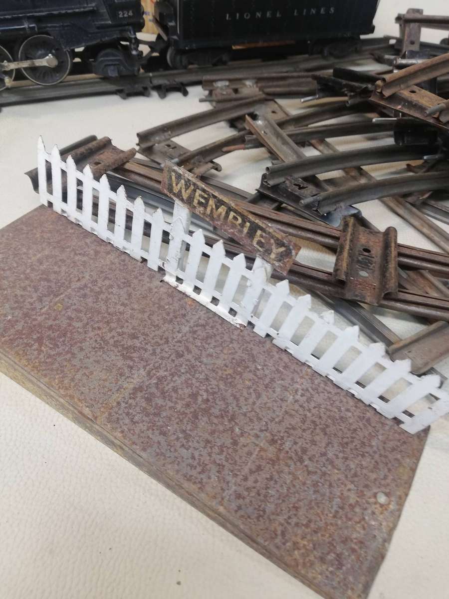 0 Gauge Lionel Pre War Train, Tender, Tracks Exetra Exetra