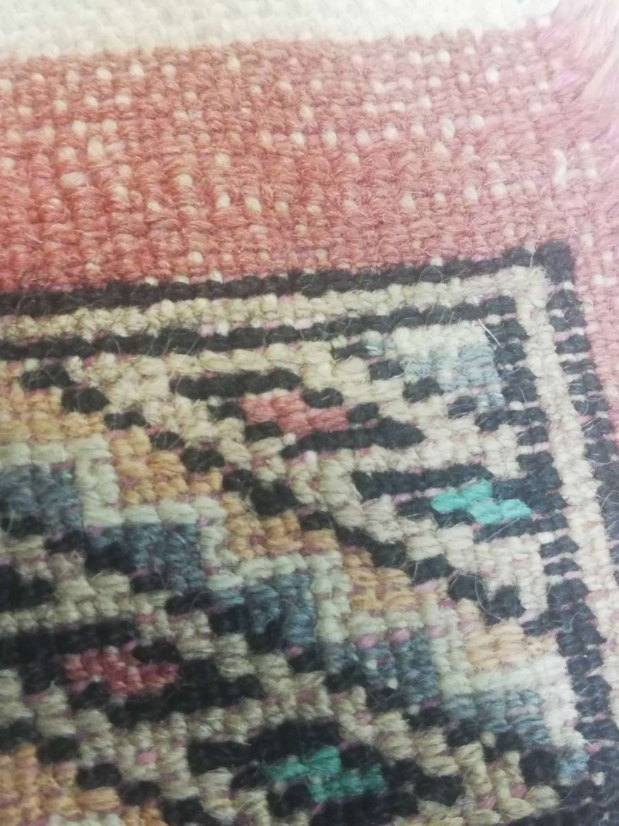 Beautiful Vintage Handmade Wool Persian Carpet - 1700 x 940mm