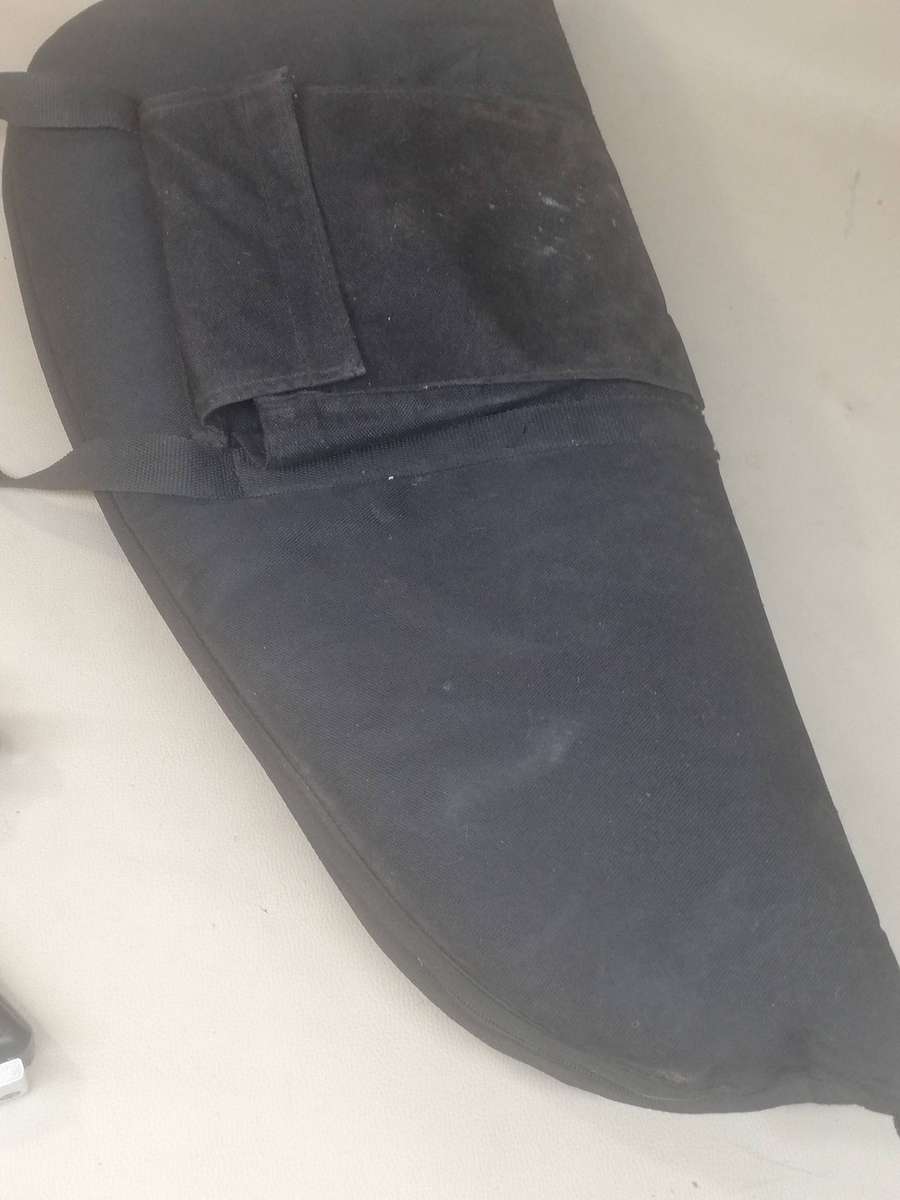 Spyder TL-X Paintball Gun with hopper and Padded Gun Bag - Working Condition