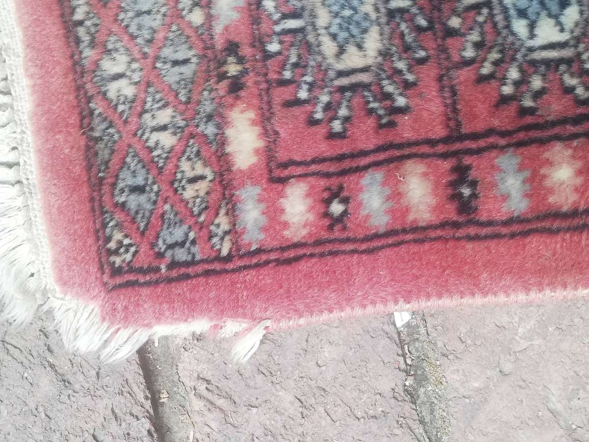 Beautiful Vintage Handmade Wool Persian Carpet 800mm x 1160mm