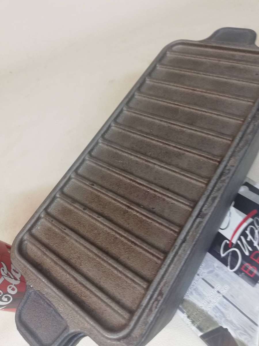 Best Duty Cast Iron Superbread Pot - Like New