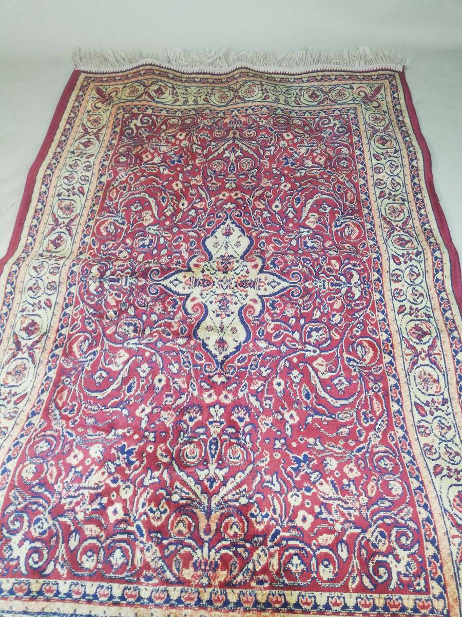 Stunning Persian Viscose Area Rug - 1100 x 660mm