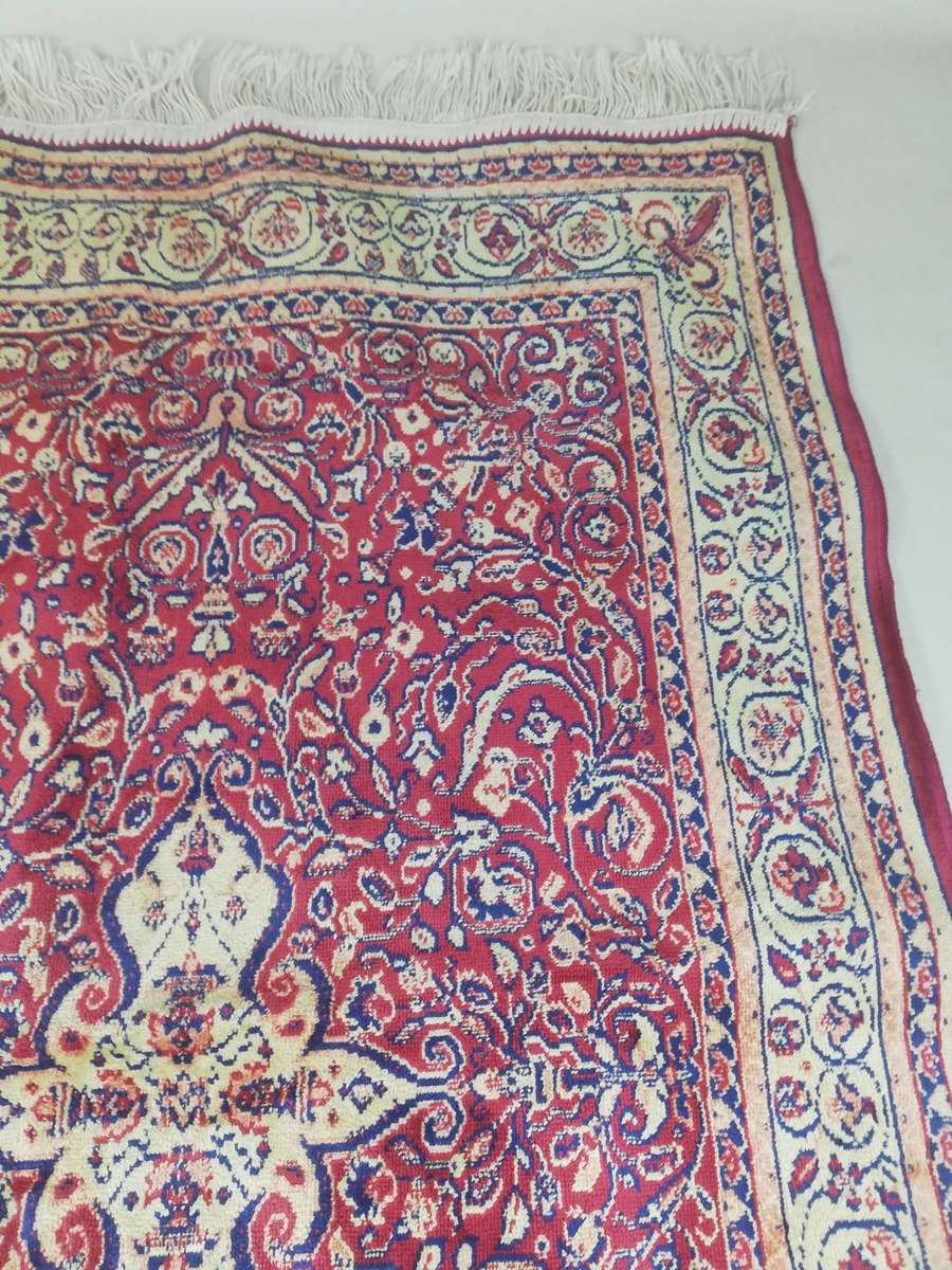 Stunning Persian Viscose Area Rug - 1100 x 660mm