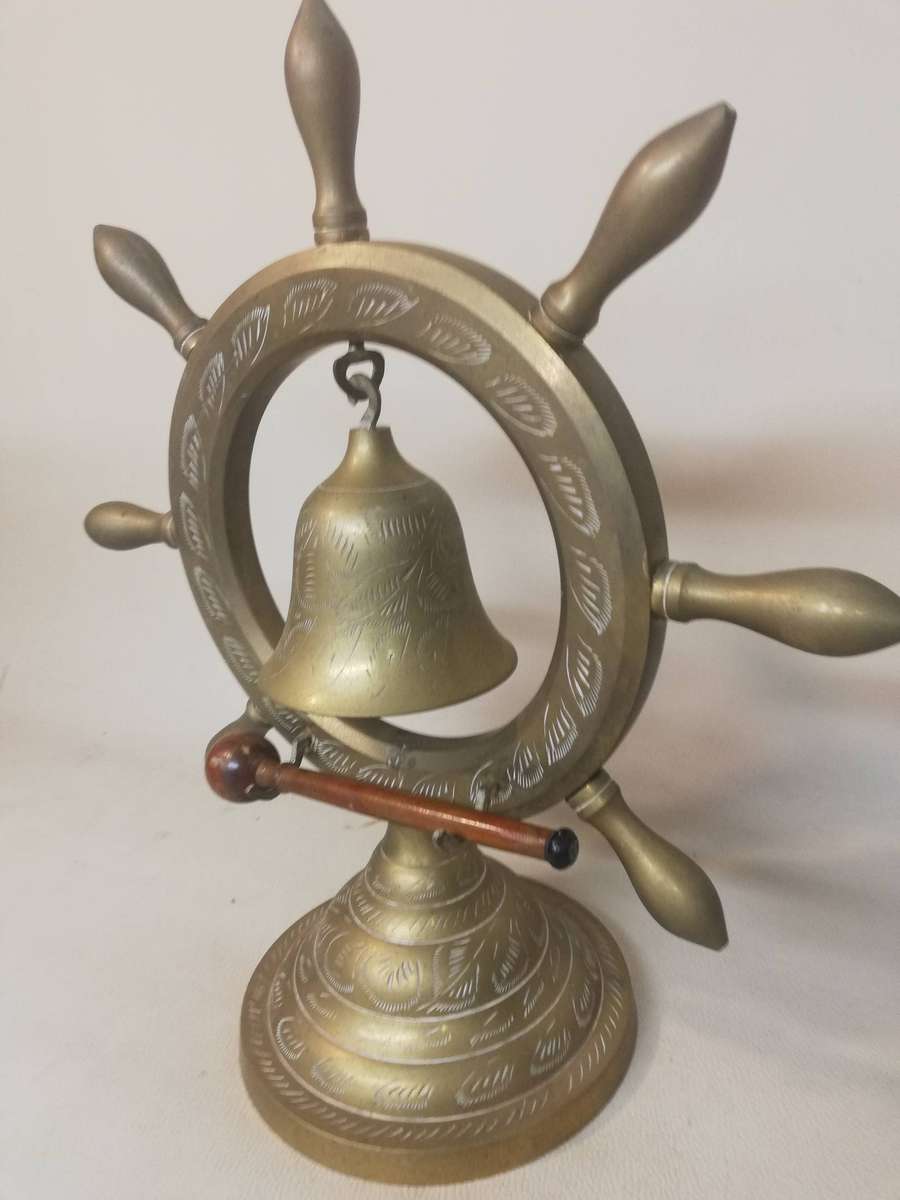 Vintage Ships Wheel Solid Brass dinner Gong Bell