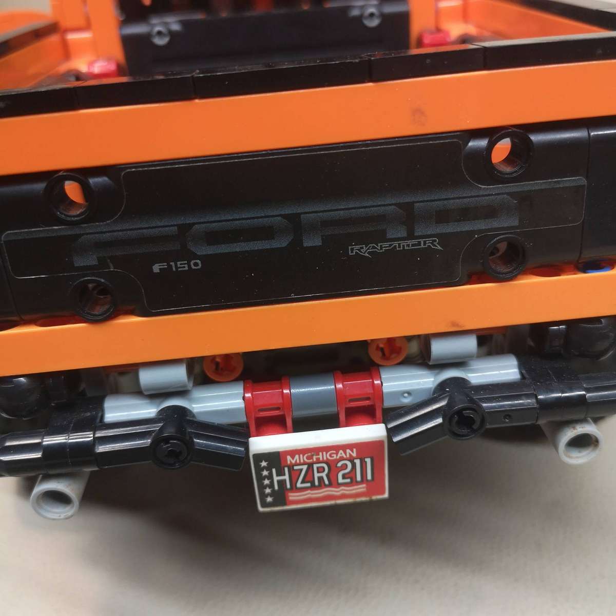 Very Large Ford F-150 Raptor Off Road Pickup Truck - 1379 Pcs - Complete