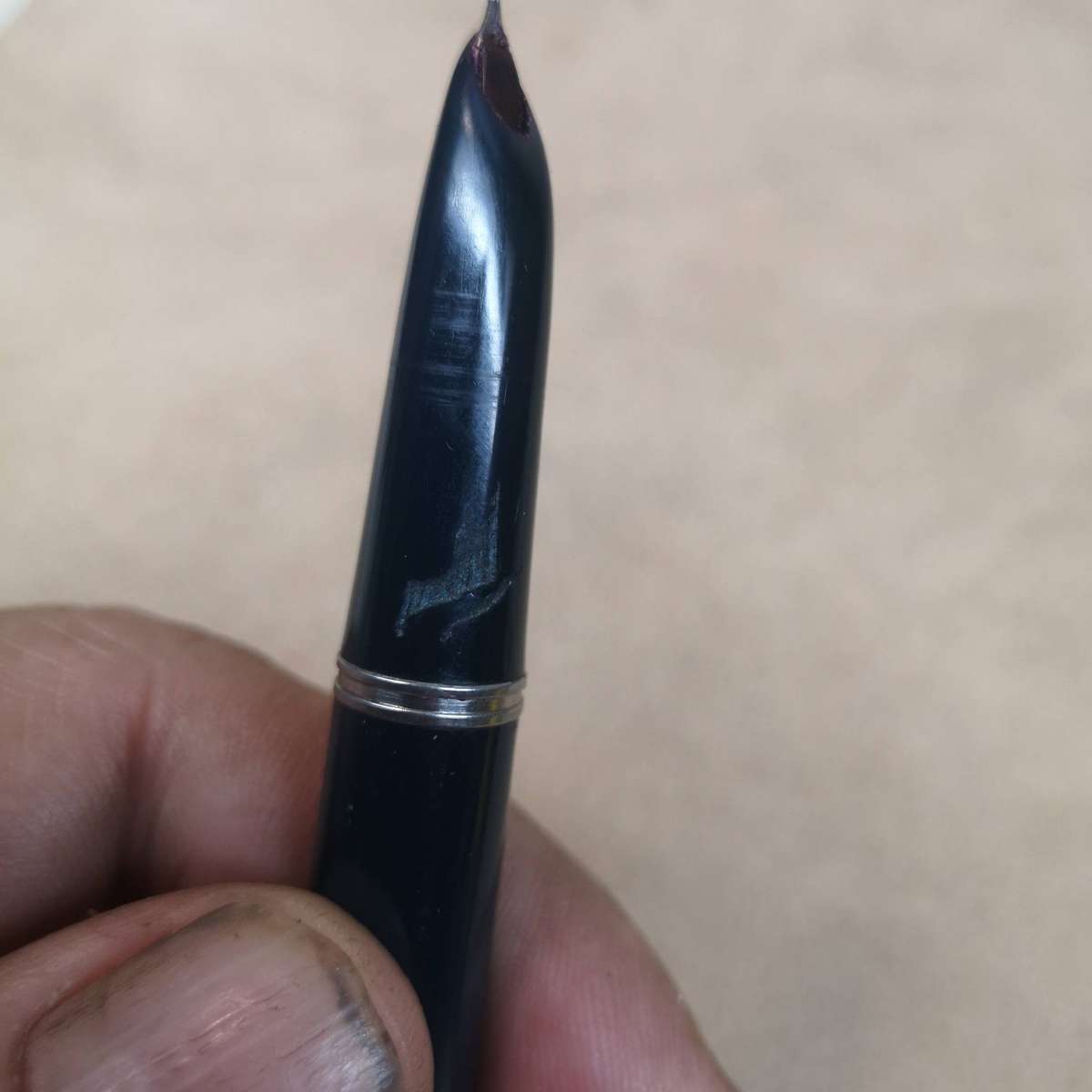 Parker 51 Vacumatic Dark Green 14 karat Gold Nip Fountain Pen 1 of 2