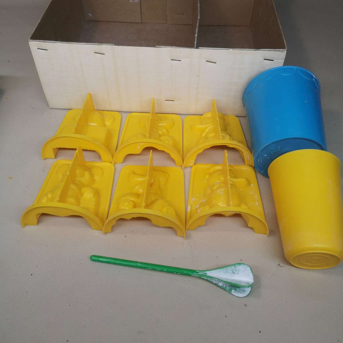 Vintage 1980s Disney Moulding Plaster Set - Donald Duck, Mickey Mouse & Pluto (Complete)