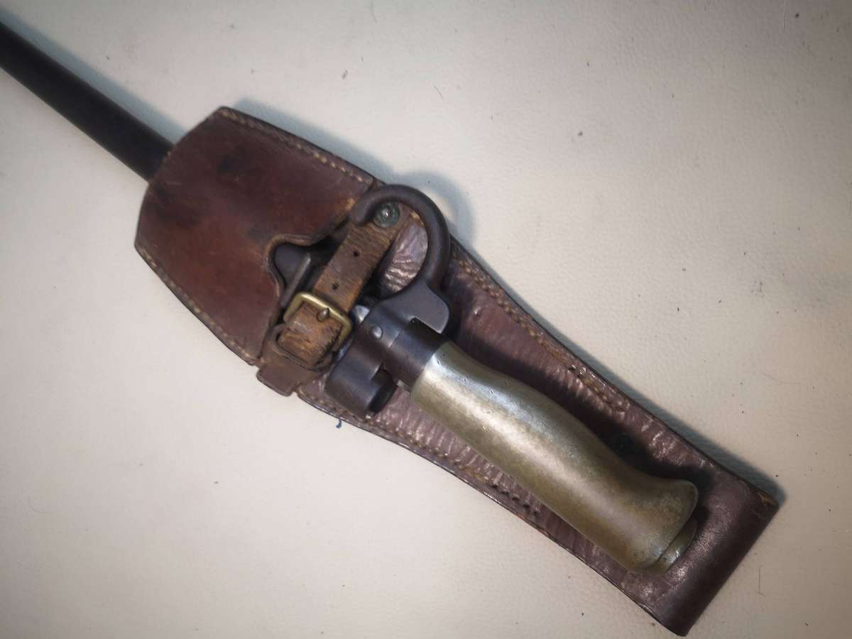 RARE ORIGINAL ANTIQUE M1886 FRENCH LEBEL "ROSALIE" BAYONET AND SCABBARD WITH FROG