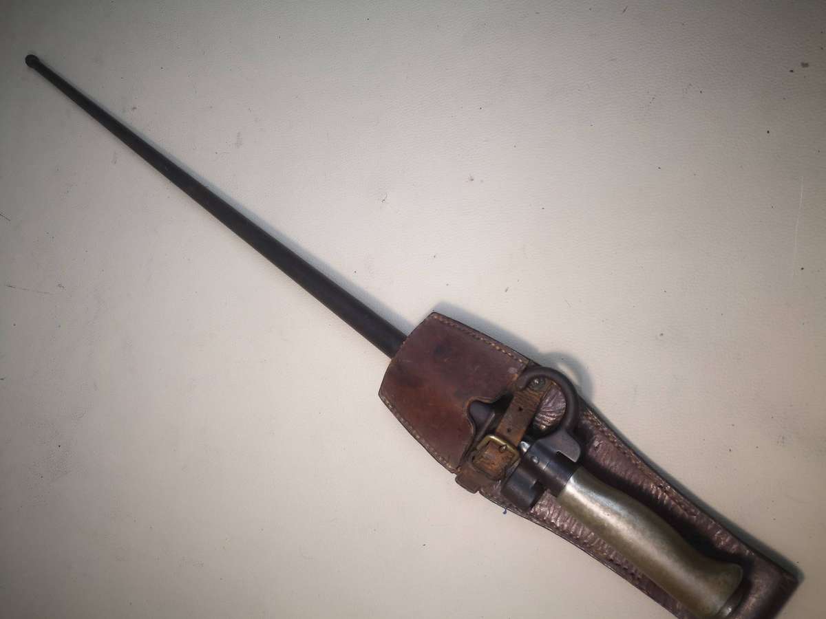 RARE ORIGINAL ANTIQUE M1886 FRENCH LEBEL "ROSALIE" BAYONET AND SCABBARD WITH FROG