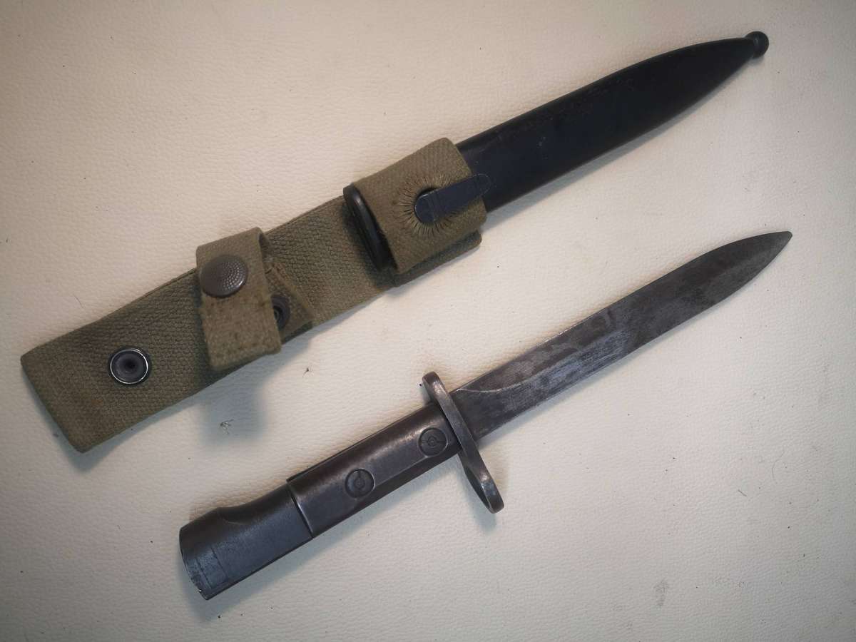 S1 UZI BAYONET WITH METAL SCABBARD & WEBBING FROG