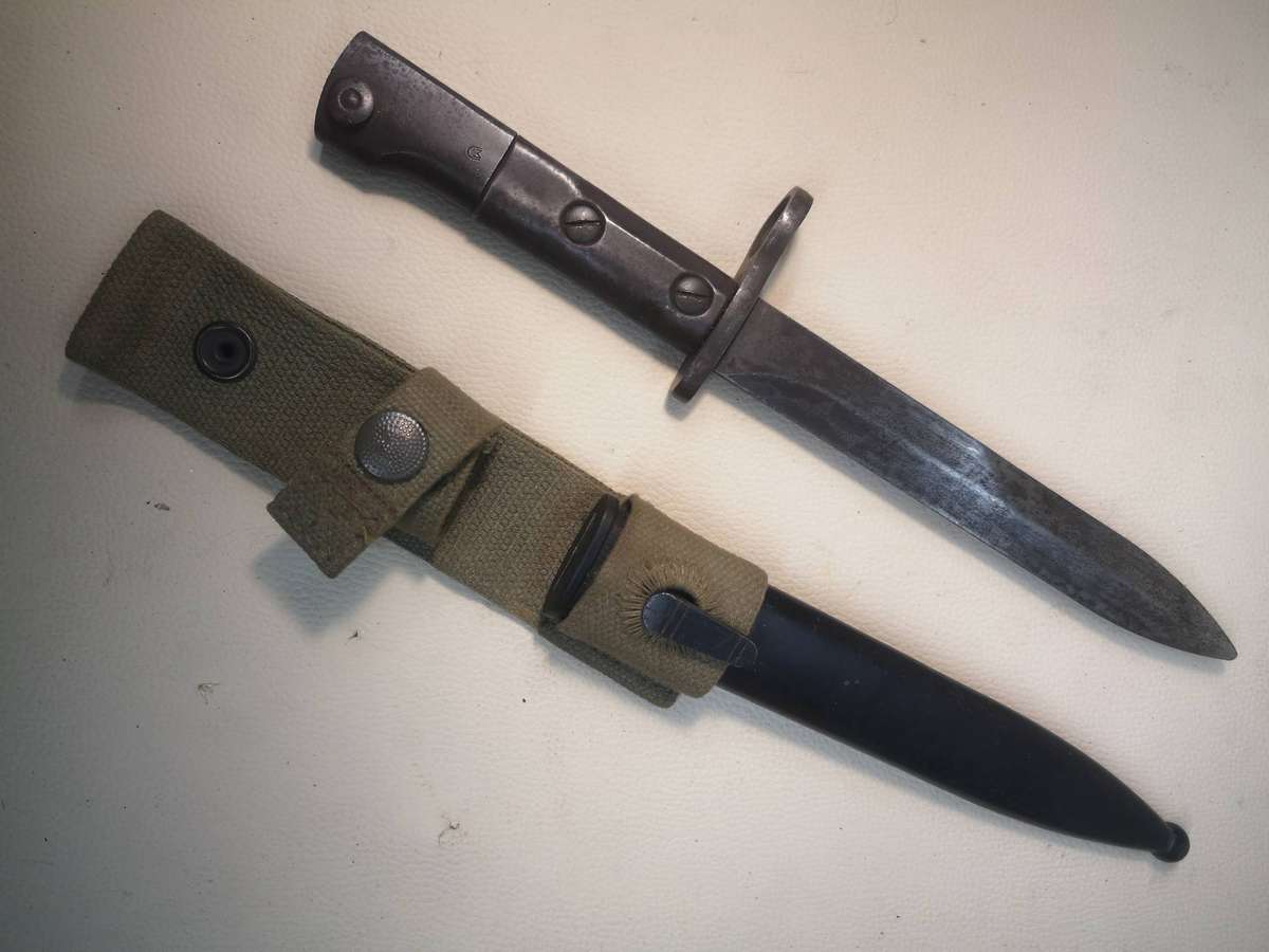 S1 UZI BAYONET WITH METAL SCABBARD & WEBBING FROG