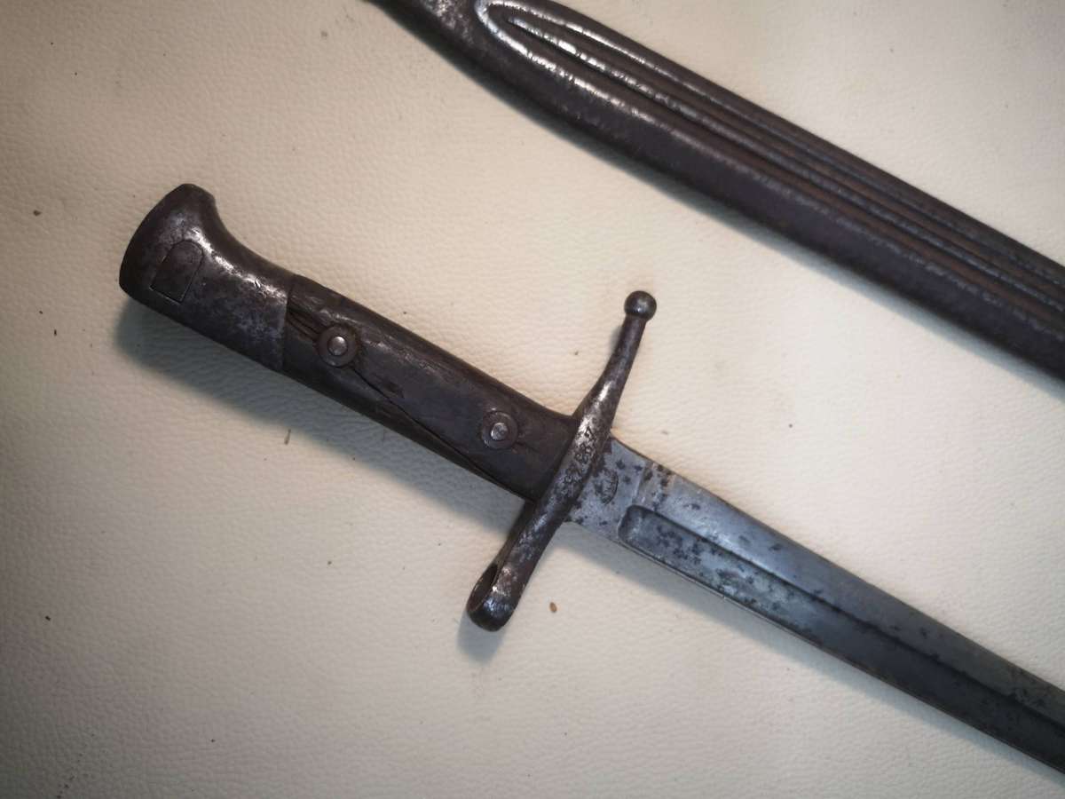 WWII Italian M1891 Carcano Rifle Bayonet w/ Metal Scabbard