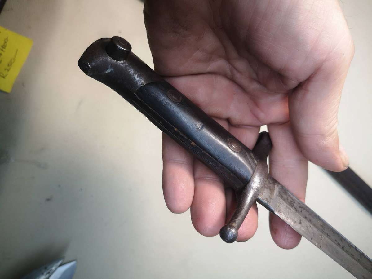 WWII Italian M1891 Carcano Rifle Bayonet w/ Metal Scabbard