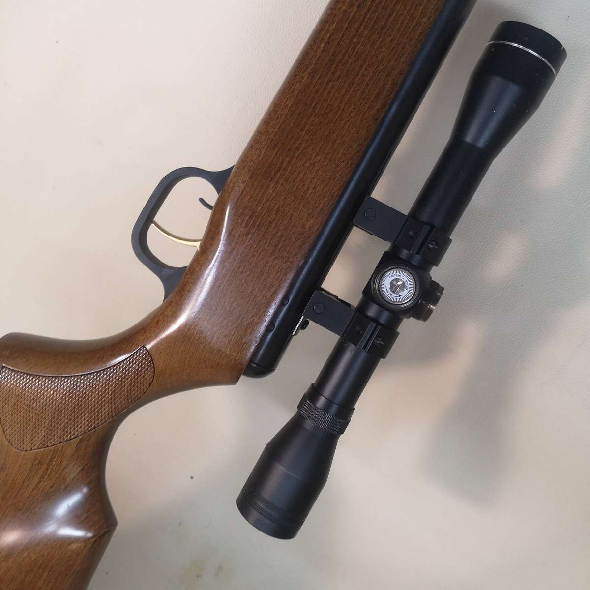 SNIPER AFRILEC AIR RIFLE .22cal 5.5mm & 4x32 Sniper Telescope In Wooden Case